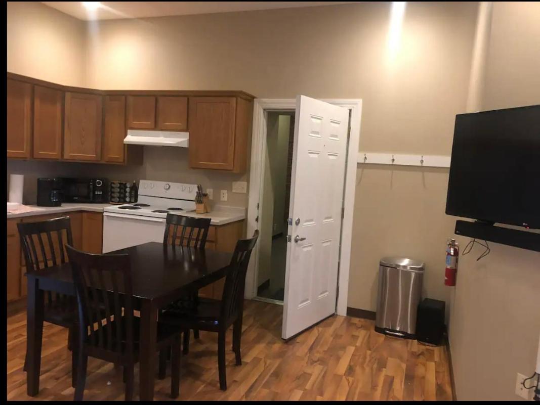 Jefferson Street Loft 20 Day Minimum Stay Burlington Zewnętrze zdjęcie